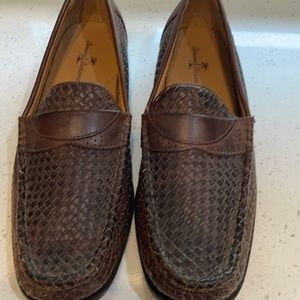 Tommy Bahama Orson Woven Loafers NWOT